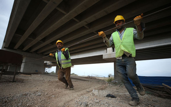 İstanbul-İzmir arasını 3,5 saate indirecek yolda sona gelindi! - Resim: 1