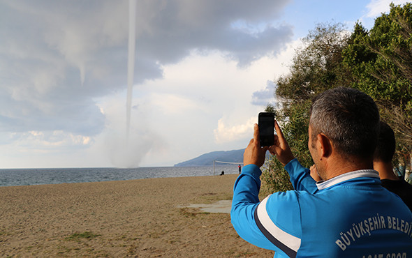 Antalya'da hortum dehşeti! Karavanı havaya uçurup... - Resim: 2