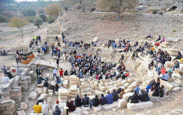 Bin yıllık ağaçtan 30 bin TL’lik zeytinyağı  - Resim: 1