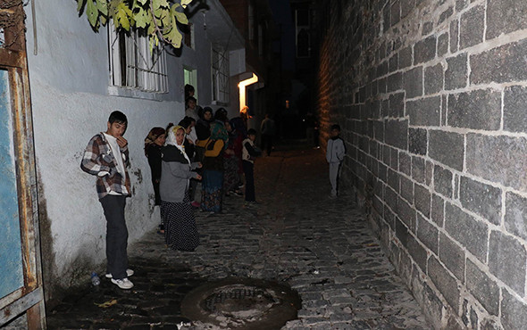 Diyarbakır’da sokaklar kana bulandı: Ölü ve yaralılar var! - Resim: 4