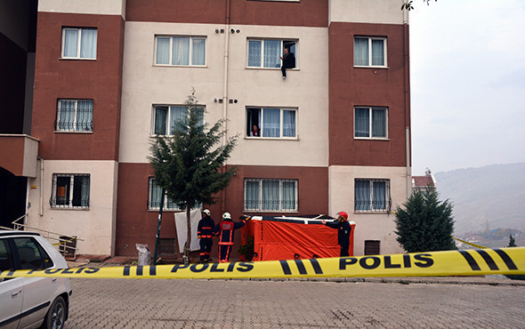 Tam o an! Polis gizlice eve girdi ve... - Resim: 4