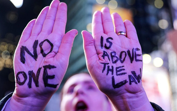 ABD'de ara seçimler sonrası halk sokağa döküldü - Resim: 4