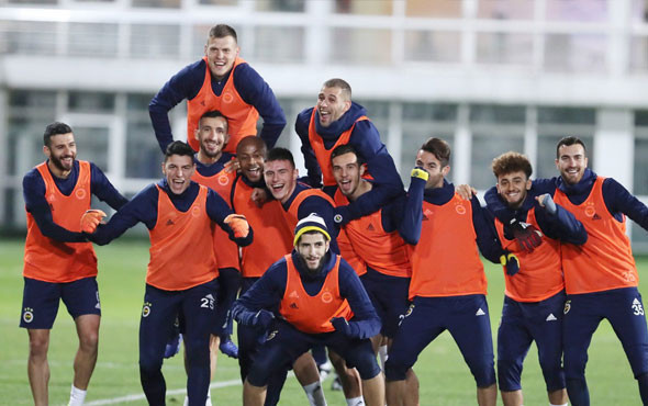 Ersun Yanal'ın ilk antrenmanında dikkat çeken detay - Resim: 4