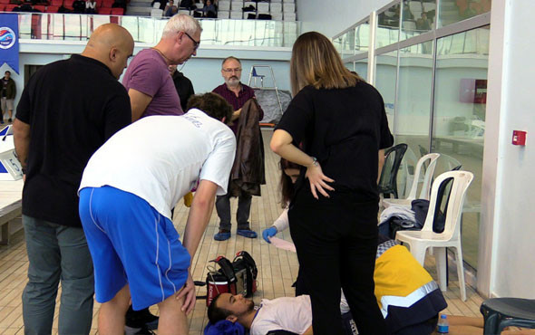 Milli yüzücü korkuttu! Şampiyona esnasında fenalaştı - Resim: 1