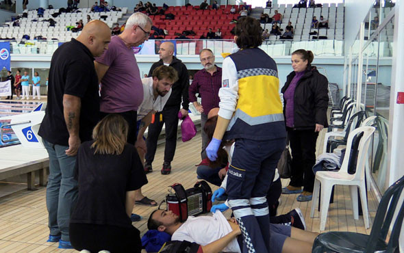 Milli yüzücü korkuttu! Şampiyona esnasında fenalaştı - Resim: 3