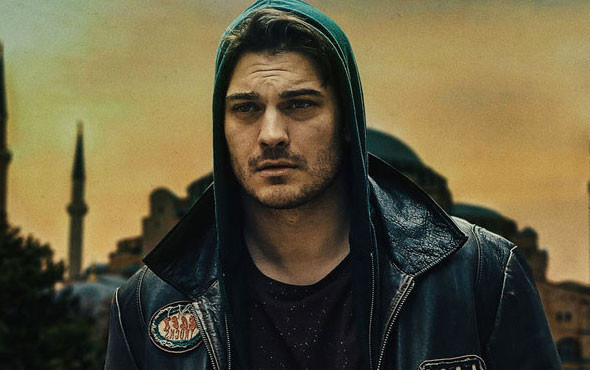 Çağatay Ulusoy'un dünya çapındaki Netflix dizisine kötü haber - Resim: 2