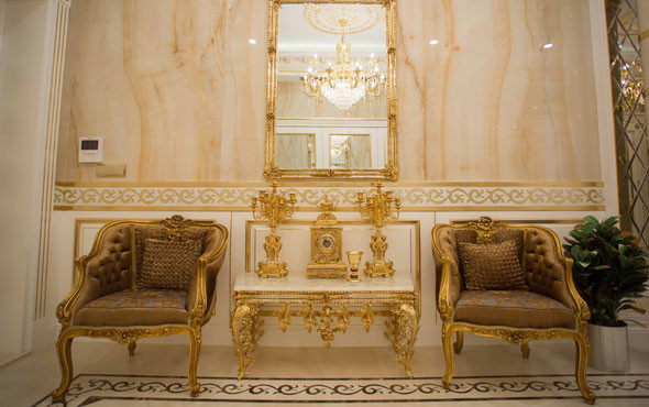 Dubai Emiri Gebze'de malikane inşa etti her yeri altın kaplattı - Resim: 2