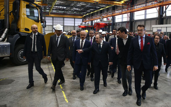 Bakan Varank, yerli üretim zırhlı aracı test edip notunu verdi - Resim: 1