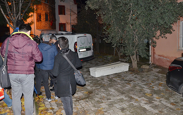 Üniversiteyi yasa boğan ölüm: Öğrenciler akın etti! - Resim: 2