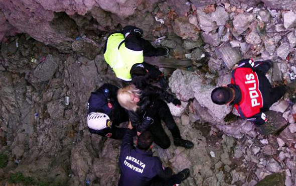 Alkollü genç kız falezlere tırmandı; ekipler seferber oldu! - Resim: 3