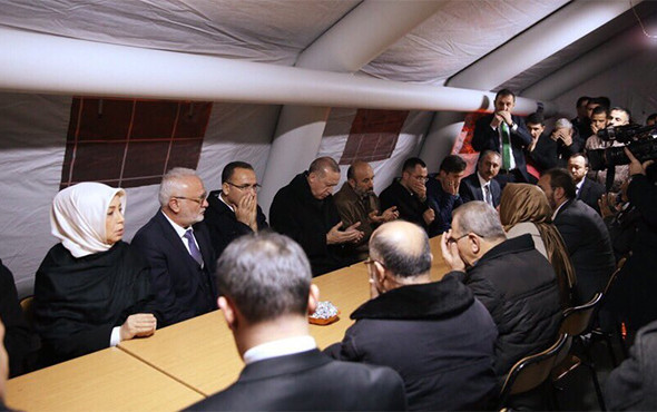 Cumhurbaşkanı Erdoğan şehit ailesini ziyaret etti! - Resim: 4