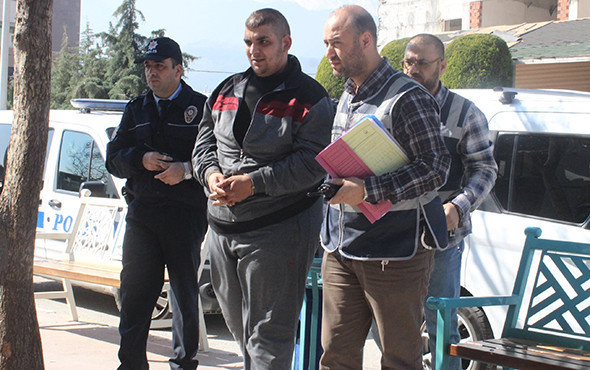 Vahşet kameraya takıldı! Cinsel organını kesip kalbinden... - Resim: 4