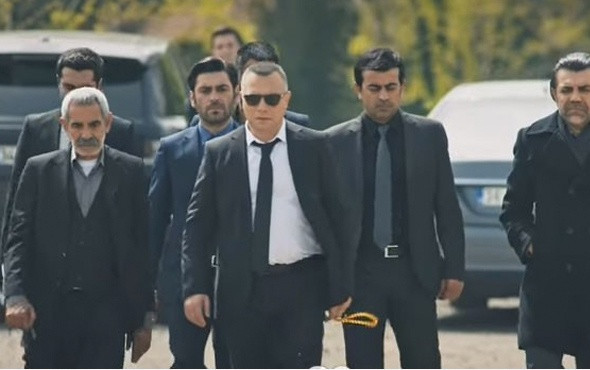 ATV'nin reyting rekortmeni dizisine kötü haber finale mi gidiyor - Resim: 4