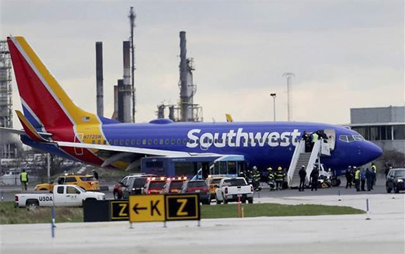 Uçakta dehşet: Motordan kopan parça yolcuyu öldürdü! - Resim: 2