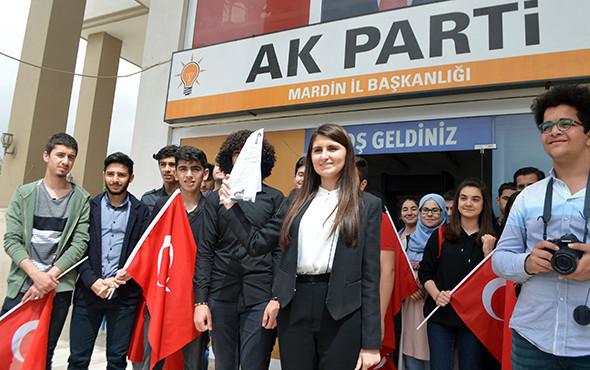 Seçimde bir ilk: Resmen başvurdu! - Resim: 1