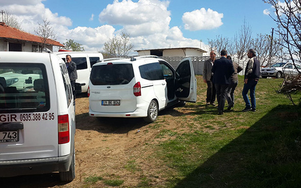 Günlerdir aranıyorlardı! 2  küçük kızı eve kapatıp 8 gün boyunca... - Resim: 2