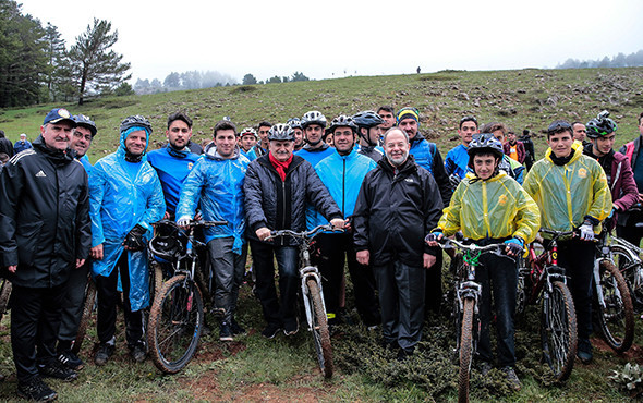 Başbakan Yıldırım yaylada ata binip off road yaptı! - Resim: 2