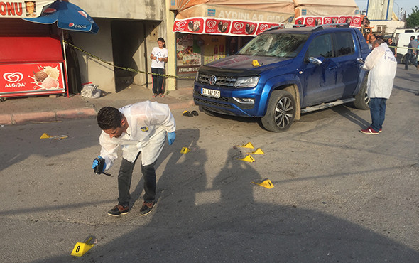 Adana'da ortalık savaş alanına döndü: Çok sayıda yaralı var! - Resim: 2