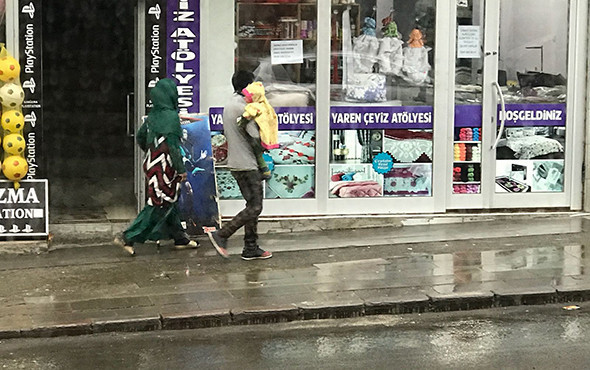 Haftada bir otomobille geliyorlardı: Vatandaşlar polisi aradı! - Resim: 1