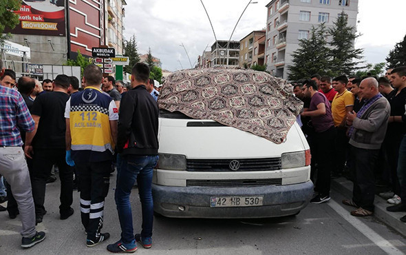 Korkunç görüntüler: Kırmızı ışıkta kanlı infaz! - Resim: 4