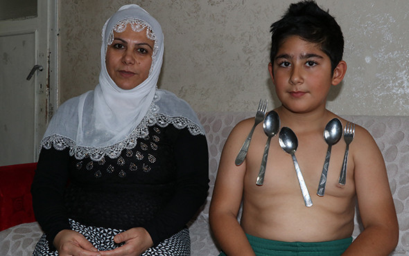 Anne oğluna inanmadı: Evde ne bulduysa yapıştırdı! - Resim: 4