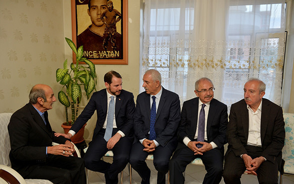 Berat Albayrak'tan şehit ailesine ziyaret - Resim: 3