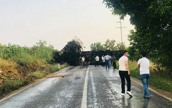 TIR devrilerek yandı: Müdahaleye giden itfaiye kaza yaptı! - Resim: 4