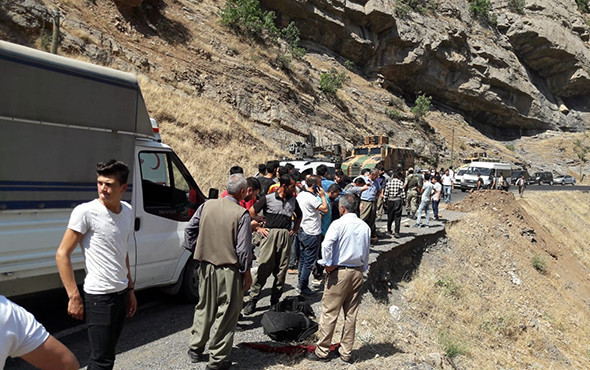 Askeri araç şarampole yuvarlandı: Ölü ve yaralılar var! - Resim: 2