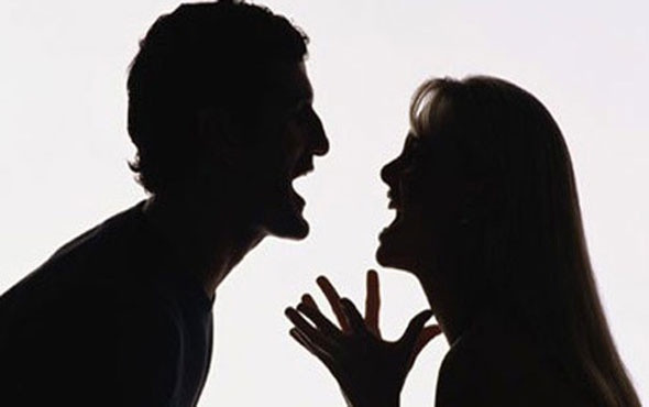 O evliliği şiddet bitirdi ünlü şarkıcı eşinden dayak yedi! - Resim: 3