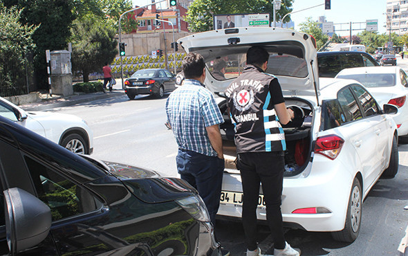 Trafikte ilginç diyalog! Polisin sorusunu bilemeyince... - Resim: 3