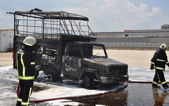 Fabrikada patlama: Ortalık savaş alanına döndü! - Resim: 4