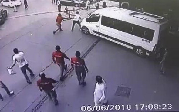 Minibüs şoförü polise kemerle saldırdı: Polis silahını ateşledi! - Resim: 2