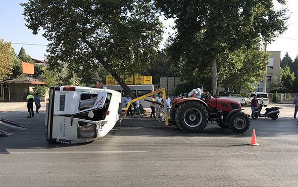 İşçi servisi devrildi: Çok sayıda yaralı var! - Resim: 3