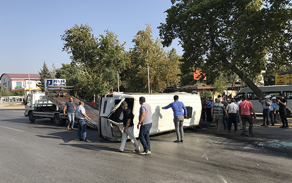 İşçi servisi devrildi: Çok sayıda yaralı var! - Resim: 4