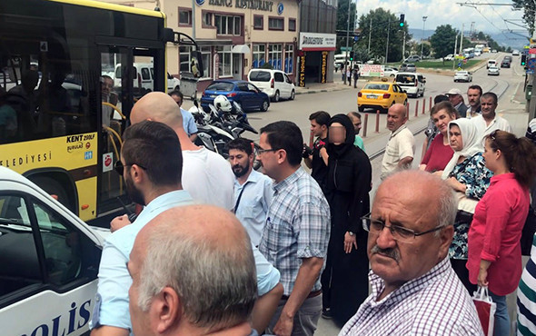 Otobüste iğrenç olay! Yanına oturan sapık... - Resim: 2