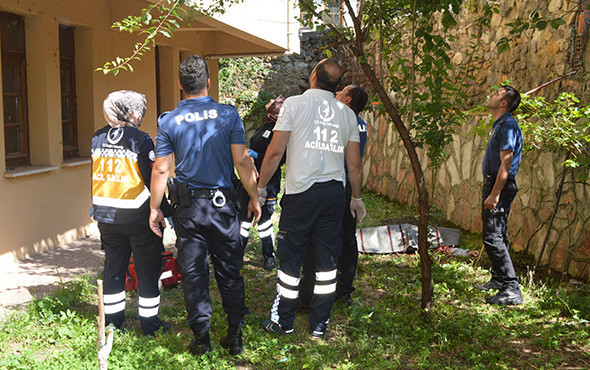 Polisin en zor görevi: Babasının öldüğünü oğluna söyleyemedi! - Resim: 2