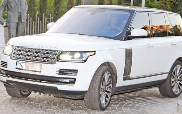 Kıvanç Tatlıtuğ garajına eklediği yeni oyuncağına servet harcadı! - Resim: 3