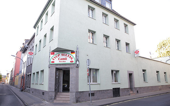 Almanya'nın Köln kentinde camiye ikinci saldırı! - Resim: 1