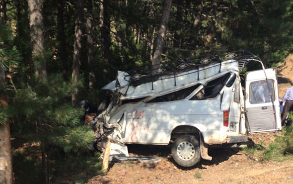 Düğün dönüşü feci kaza: Çok sayıda ölü ve yaralı var! - Resim: 1