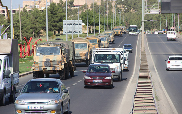 Sınırda dikkat çeken hareketlilik: Peş peşe gittiler! - Resim: 1