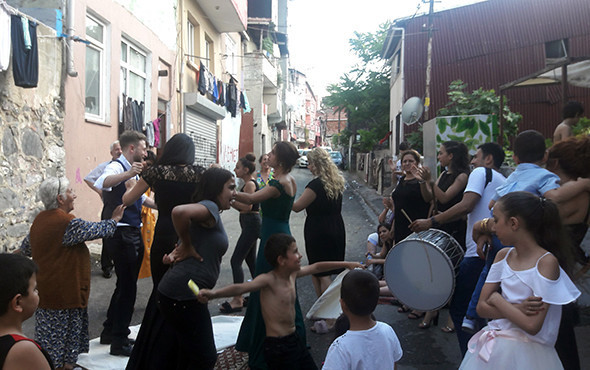 Bir yanda düğün bir yanda operasyon: Didik didik aradılar! - Resim: 2