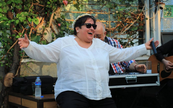 Akrep Nalan isyan etti: Google'a adımı yazın Köpek Katili olarak çıkıyorum - Resim: 2