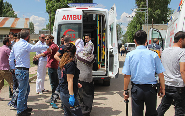 Çocuk kavgası meydan muharebesine dönüştü! - Resim: 1
