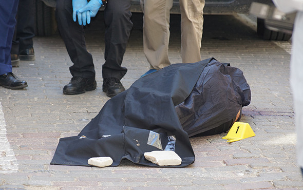 Korkunç görüntüler: Sokak ortasında kanlı infaz! - Resim: 4