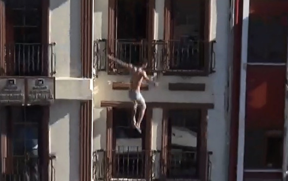 Onu gören çığlık atmaya başladı: Beton zemine çakıldı! - Resim: 2