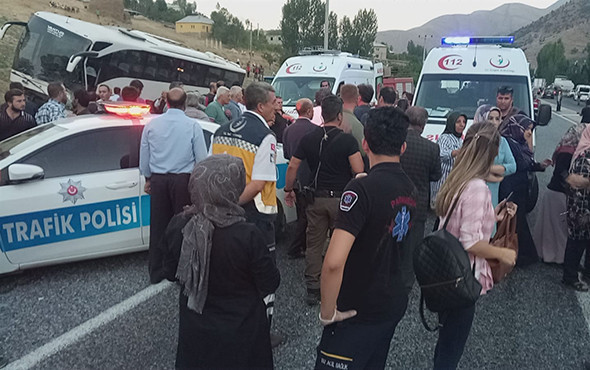 AK Partilileri taşıyan otobüs kaza yaptı: Çok sayıda ölü ve yaralı var! - Resim: 3