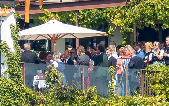 Putin, Avusturya Dışişleri Bakanı Kneissl ile dans etti! - Resim: 3