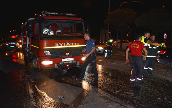 Kaza sonrası otomobili yanan sürücüler olay yerinden kaçtı! - Resim: 4