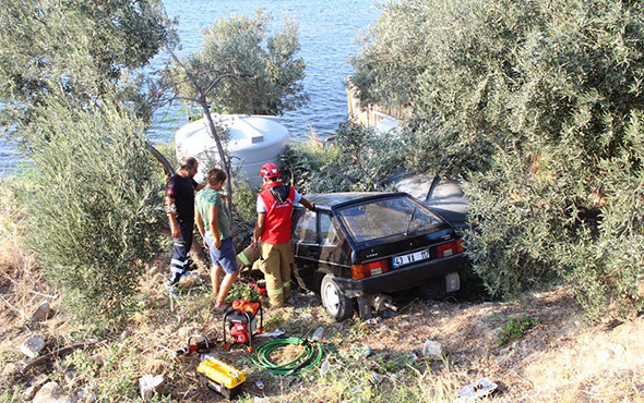 Alkollü sürücü zeytin ağaçlarının üstüne uçtu! - Resim: 1