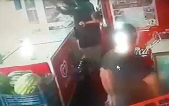 Herkesin gözü önünde eşini defalarca bıçakladı! - Resim: 3